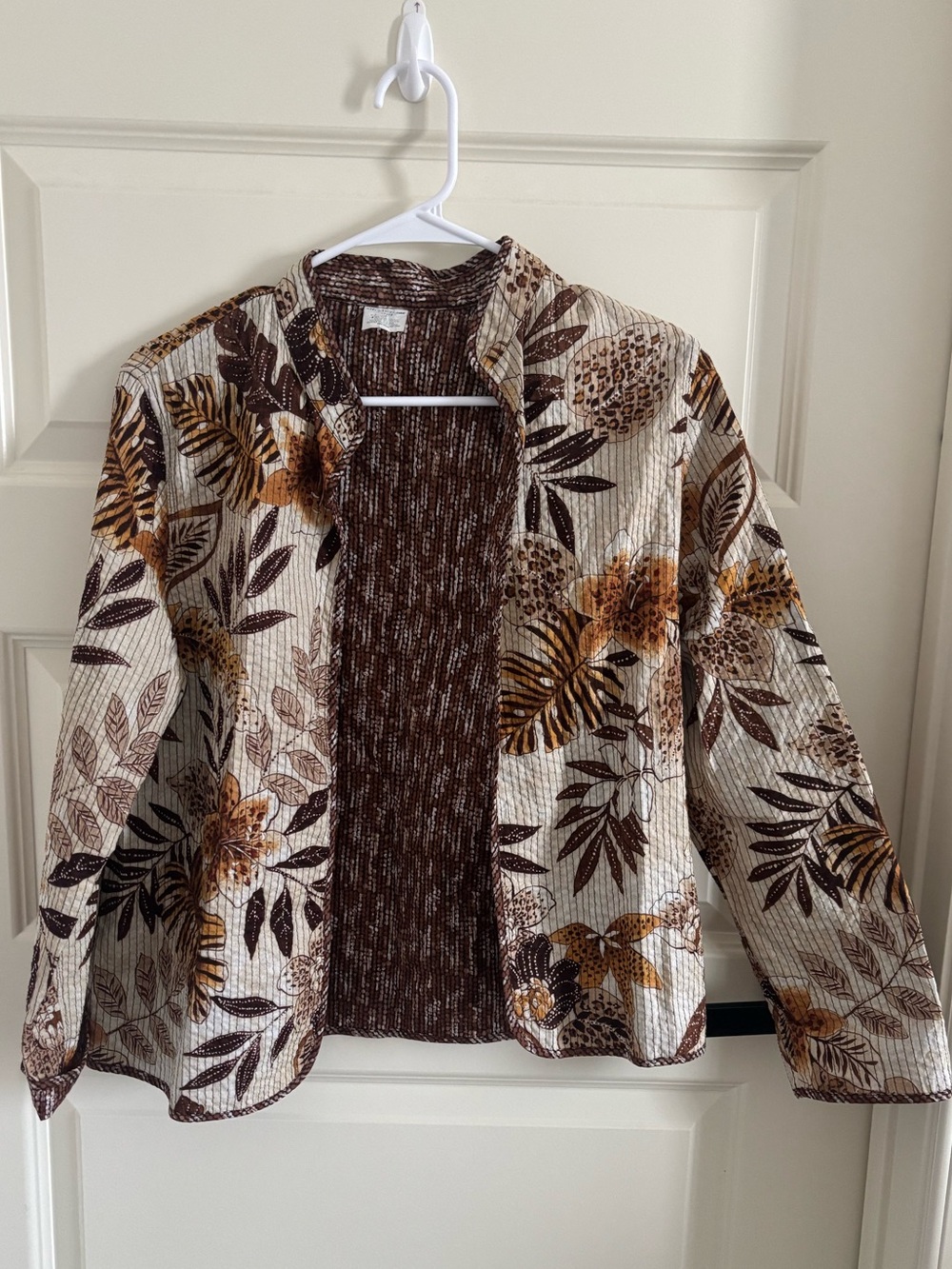 Alfred Dunner Floral Quilted Open Jacket 100% cotton - Cream, Brown & Gold